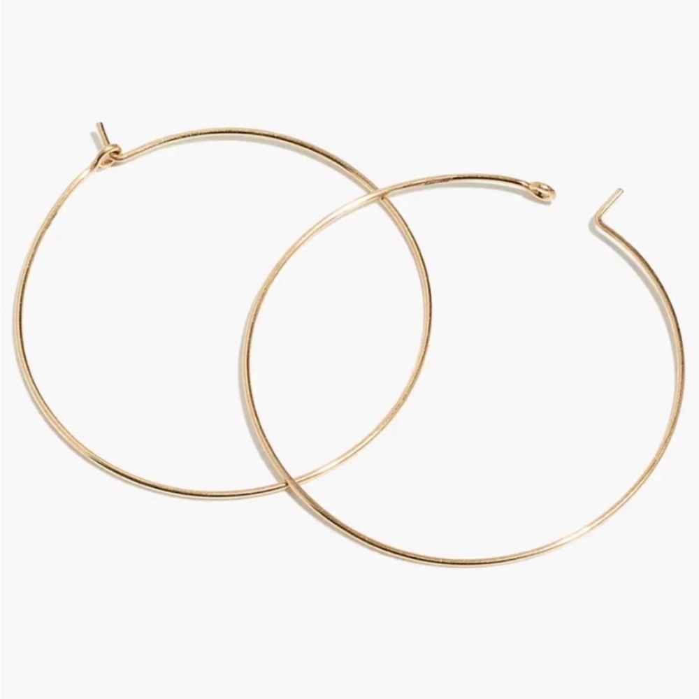 💗 Gold Wire Hoop Lightweight Earrings 1 1/2” NEW